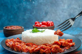 Riz irrigué sauce tomate